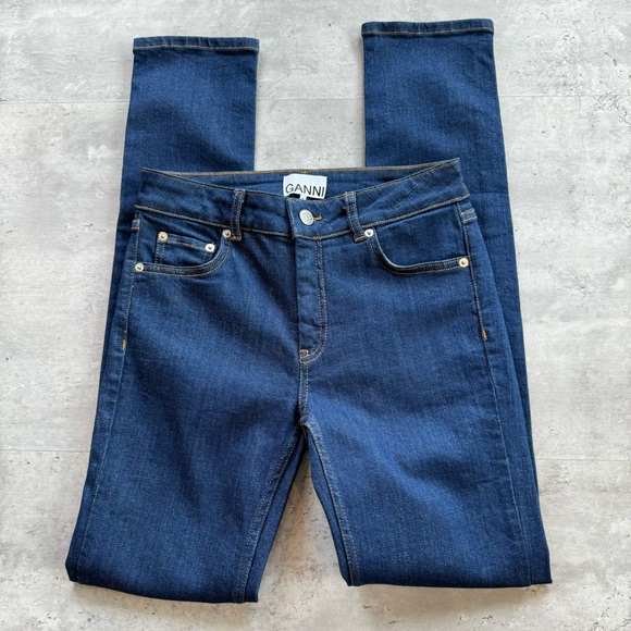 Ganni Mid Rise Dark Wash Jeans Like New, Size 26, 32” Inseam - Picture 1 of 9